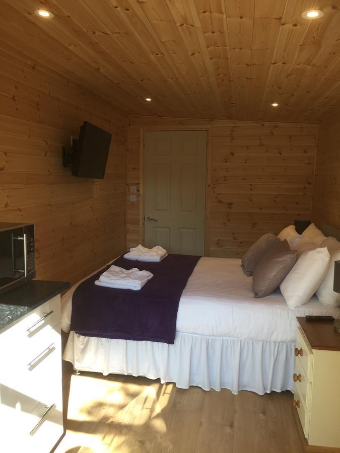 Romantic Getaway Luxury Wooden Cabin With Private Hot Tub And Bbq Villa Aberystwyth Luaran gambar