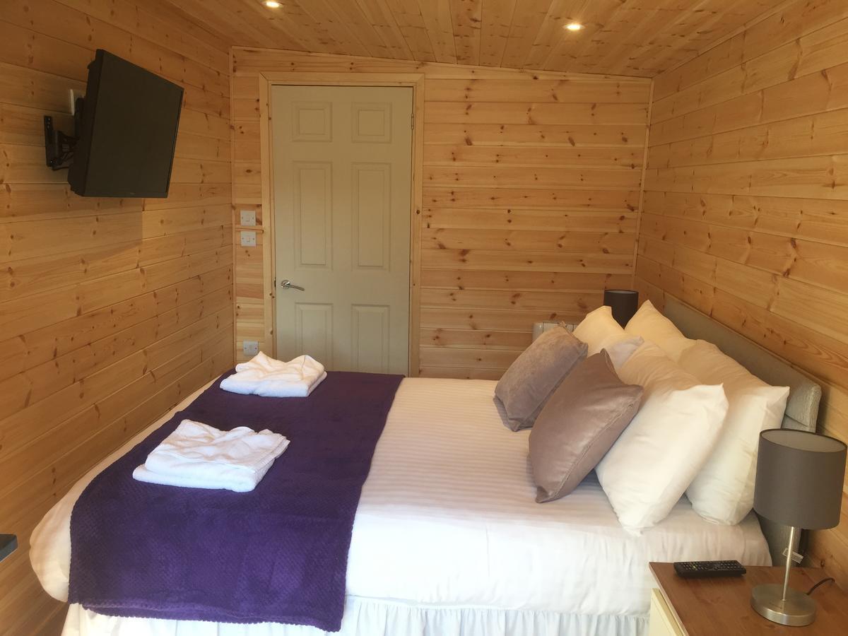 Romantic Getaway Luxury Wooden Cabin With Private Hot Tub And Bbq Villa Aberystwyth Luaran gambar